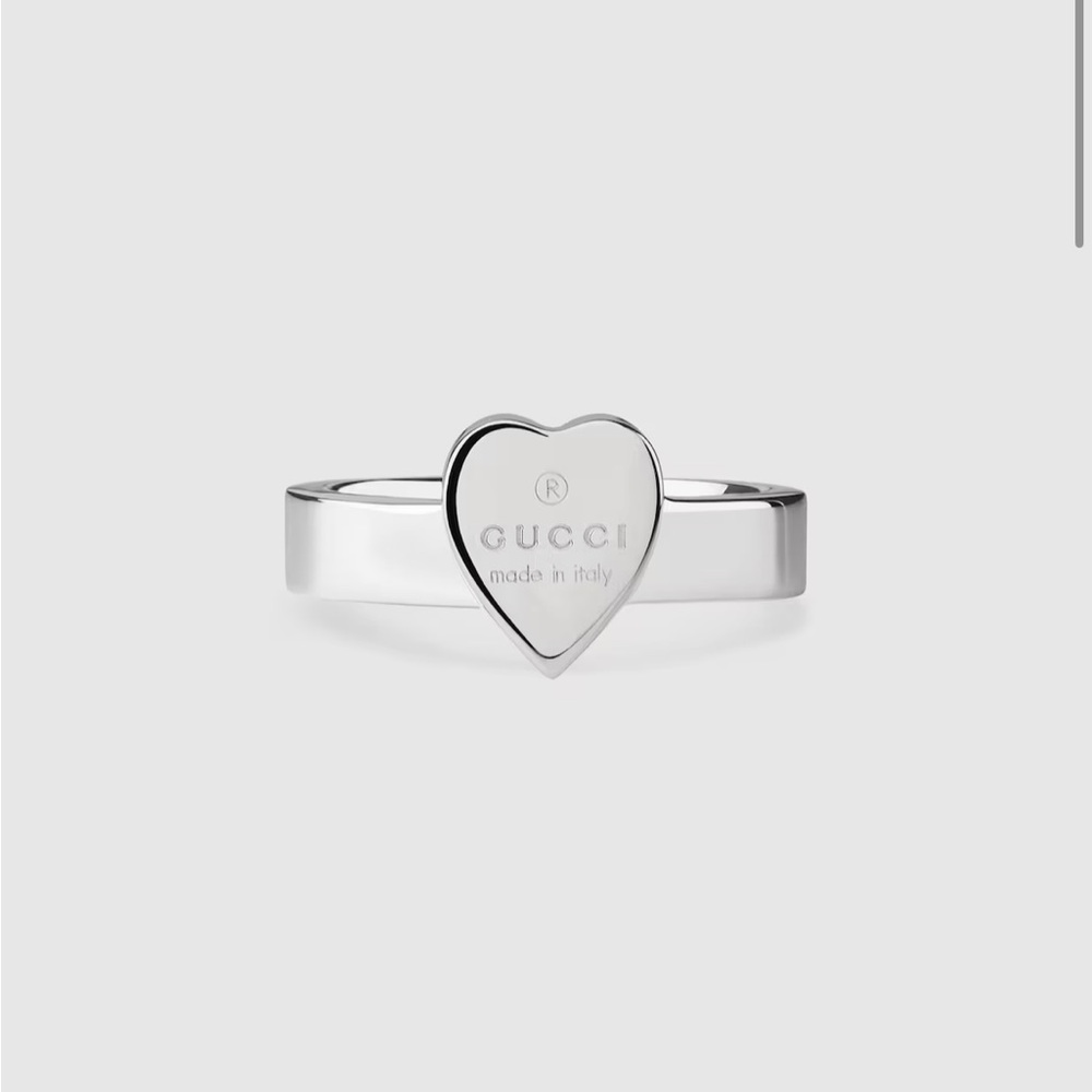 Gucci Silver Heart Emblem Ring